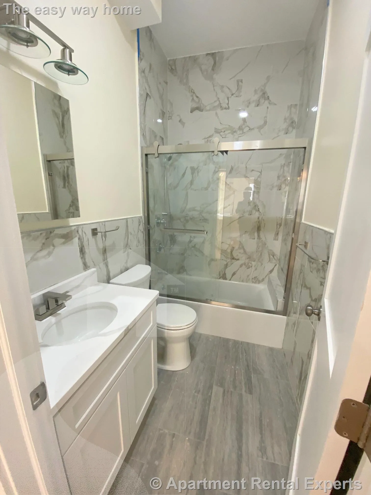 3 bed, 2 bath apartment for rent at 32 Putnam Ave Unit 3, Riverside — photo 5 of 12