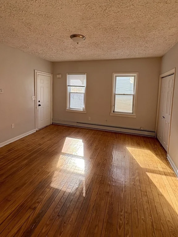 3 bed, 1 bath apartment for rent at 32 Quequechan St Unit 2, Fall River — photo 6 of 11