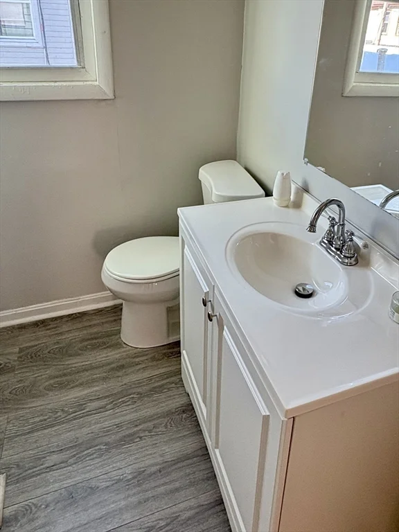 3 bed, 1 bath apartment for rent at 32 Quequechan St Unit 2, Fall River — photo 5 of 11