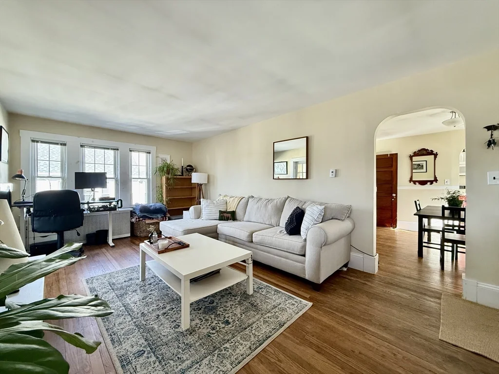 2 bed, 1 bath apartment for rent at 32 Quincy St Unit 32, Watertown — photo 5 of 16