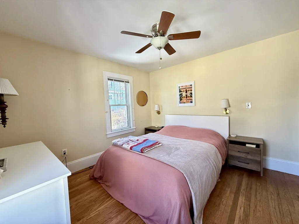 2 bed, 1 bath apartment for rent at 32 Quincy St Unit 32, Watertown — photo 10 of 16