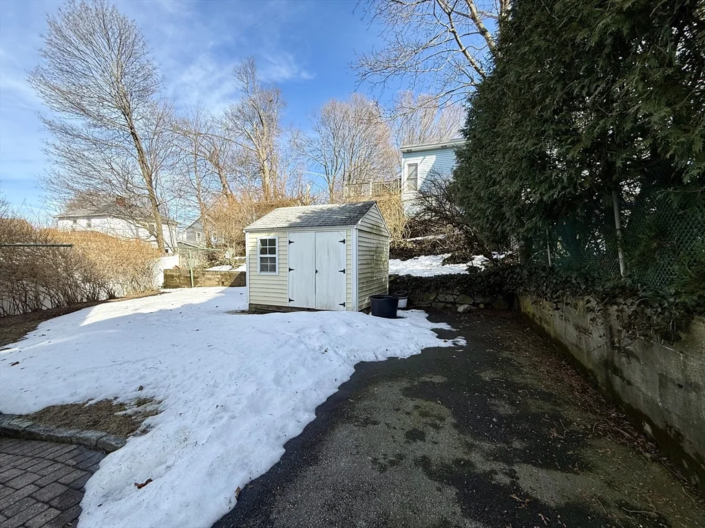 2 bed, 1 bath apartment for rent at 32 Quincy St Unit 32, Watertown — photo 15 of 16