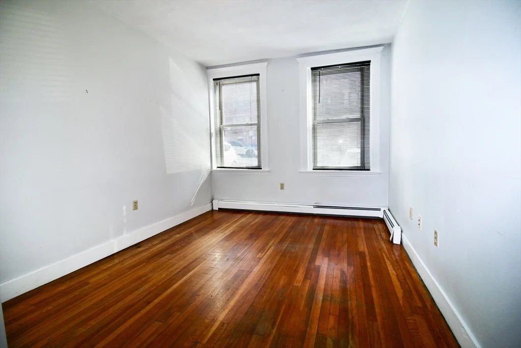 2 bed, 1 bath apartment for rent at 32 Ransom Rd Unit 4, Brighton — photo 10 of 11