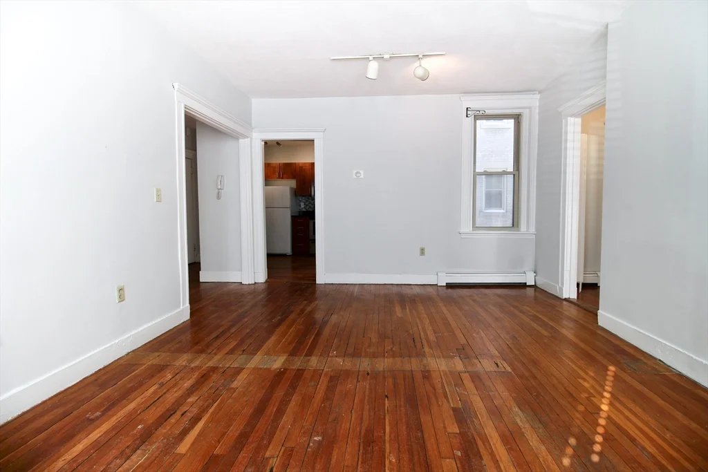 2 bed, 1 bath apartment for rent at 32 Ransom Rd Unit 4, Brighton — photo 4 of 11