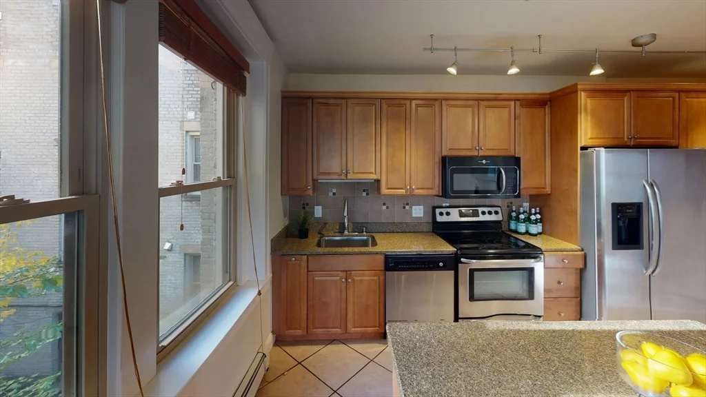 2 bed, 1 bath apartment for rent at 32 Ransom Rd Unit 6, Brighton
