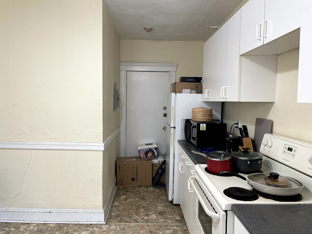 2 bed, 1 bath apartment for rent at 32 Ransom Rd Unit 8, Brighton — photo 6 of 10