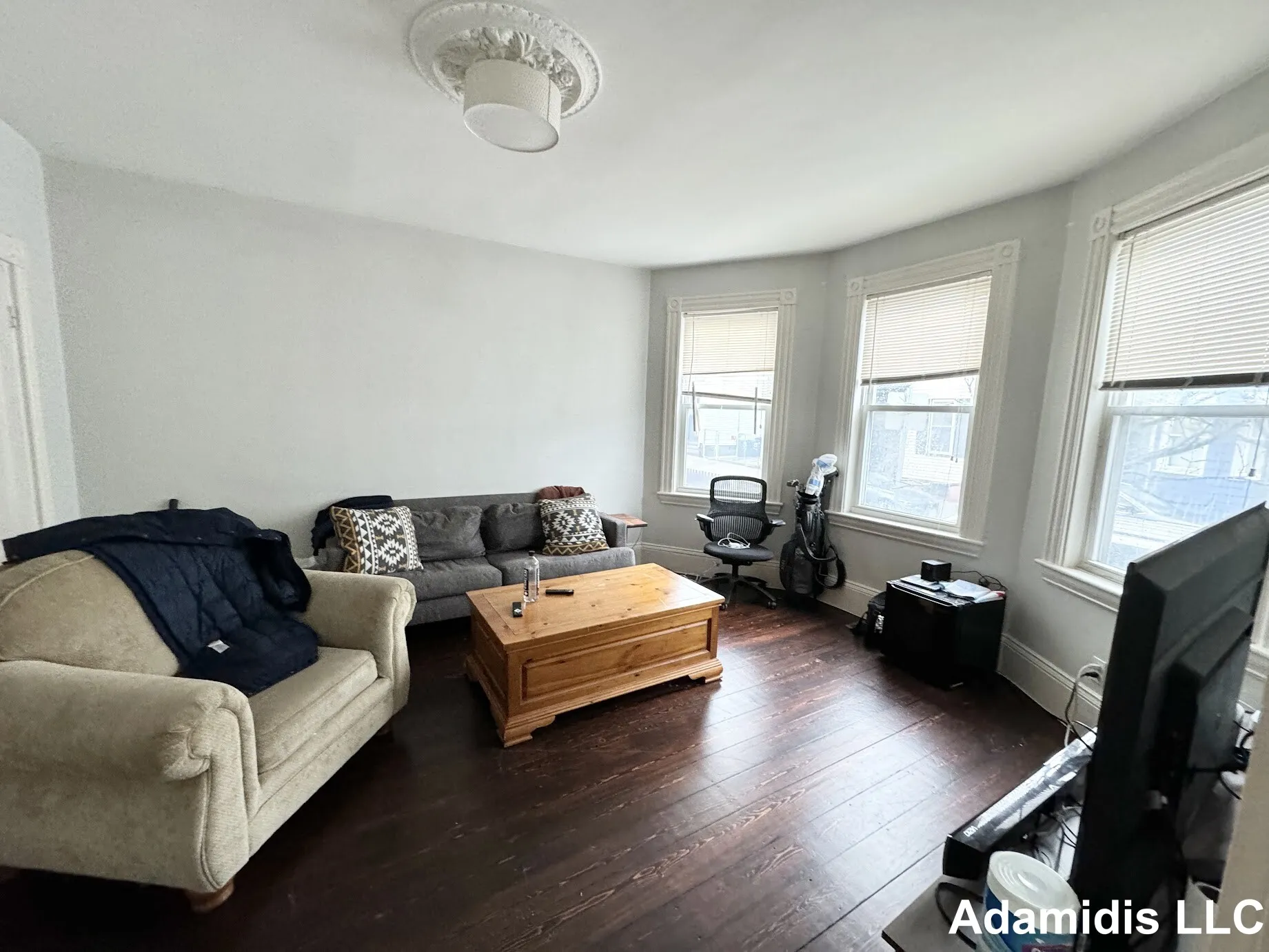 3 bed, 1 bath apartment for rent at 32 Rawson St Unit 1, Dorchester — photo 3 of 9