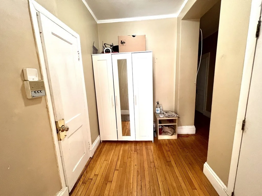 3 bed, 2 bath apartment for rent at 32 Reedsdale St Unit 5, Allston — photo 3 of 14