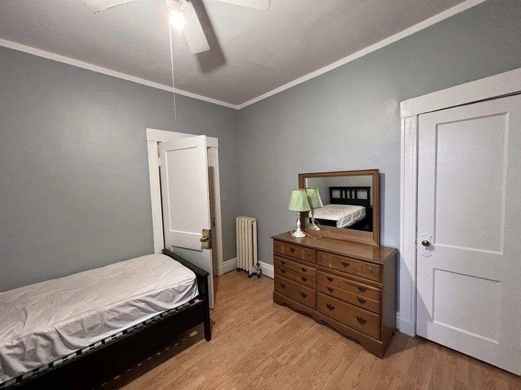 3 bed, 2 bath apartment for rent at 32 Reedsdale St Unit 5, Allston — photo 6 of 14