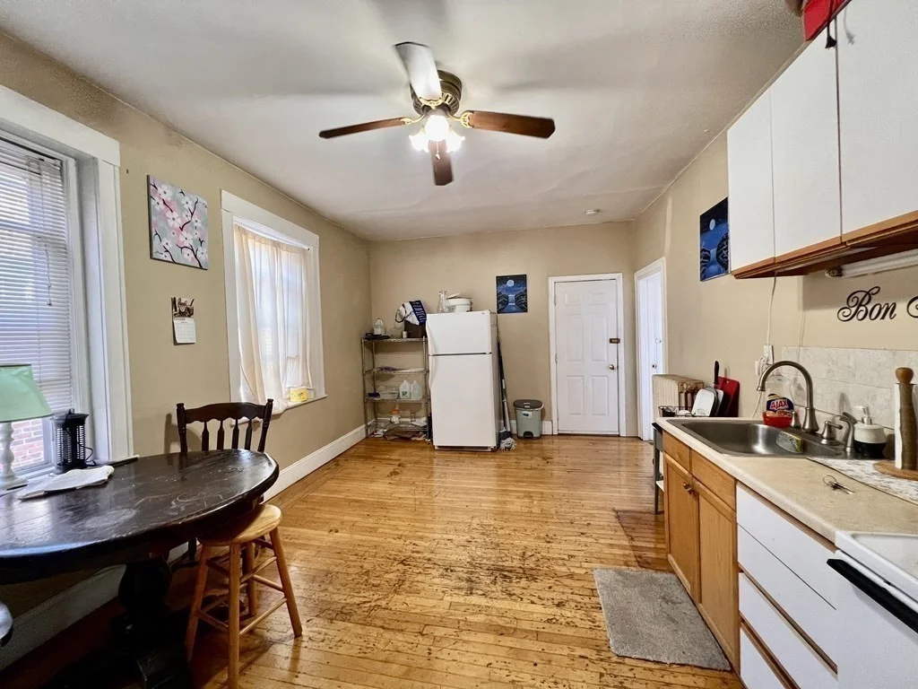 3 bed, 2 bath apartment for rent at 32 Reedsdale St Unit 5, Allston — photo 7 of 14