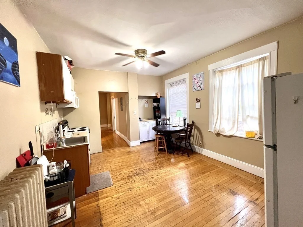 3 bed, 2 bath apartment for rent at 32 Reedsdale St Unit 5, Allston — photo 12 of 14