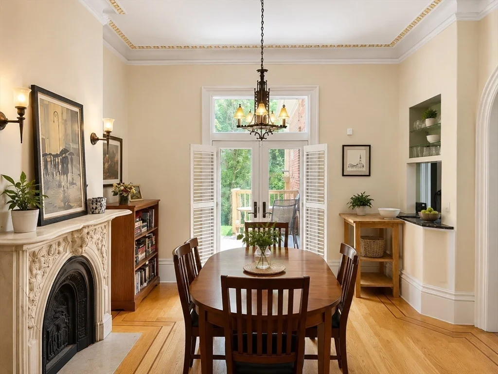 2 bed, 2 bath apartment for rent at 32 River St Unit 1, Central Square — photo 3 of 15
