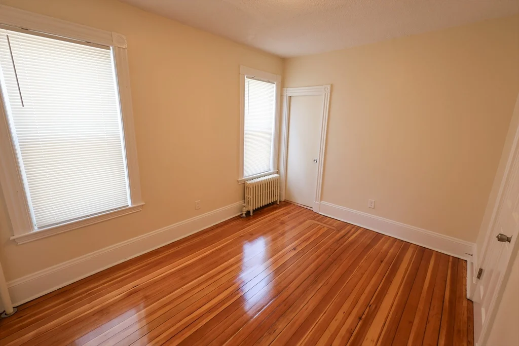 3 bed, 1 bath apartment for rent at 32 Robinson St Unit 1, Dorchester — photo 26 of 39
