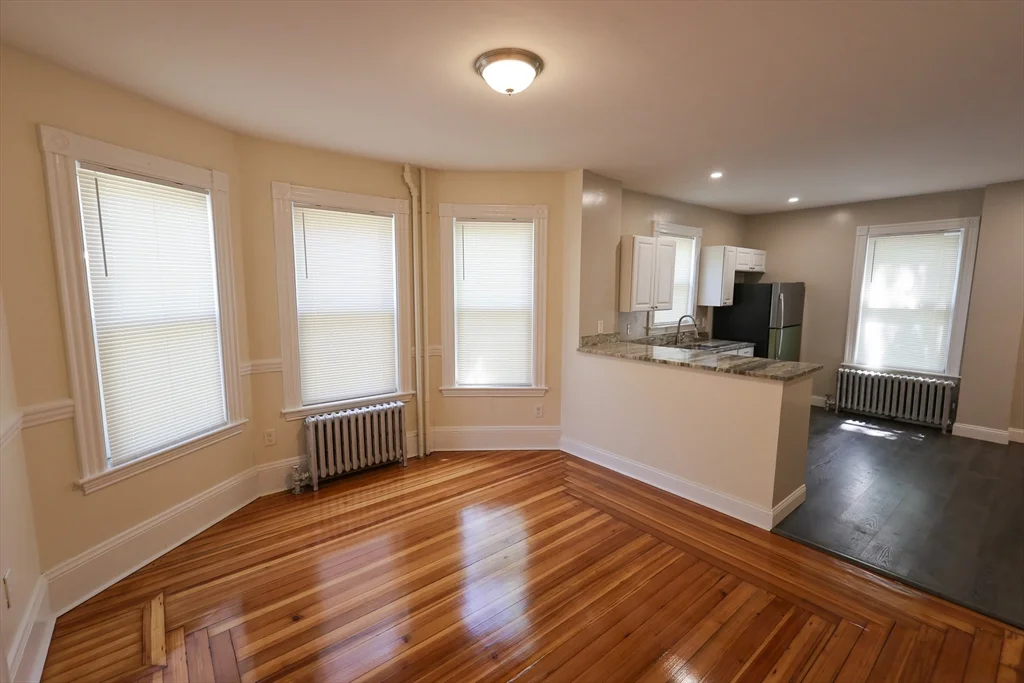 3 bed, 1 bath apartment for rent at 32 Robinson St Unit 1, Dorchester — photo 12 of 39