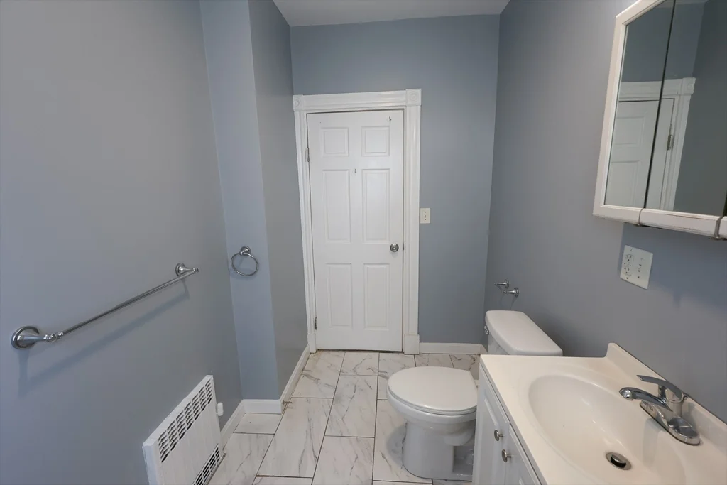 3 bed, 1 bath apartment for rent at 32 Robinson St Unit 1, Dorchester — photo 30 of 39