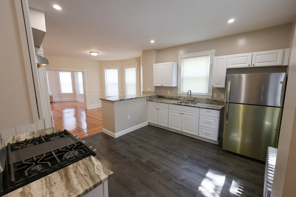 3 bed, 1 bath apartment for rent at 32 Robinson St Unit 1, Dorchester