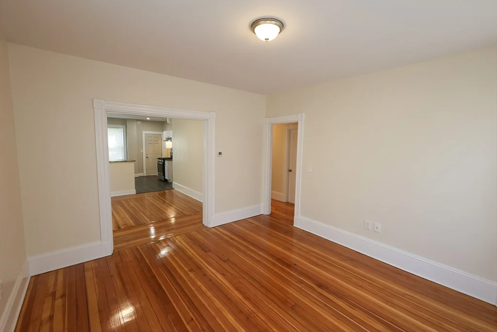 3 bed, 1 bath apartment for rent at 32 Robinson St Unit 1, Dorchester — photo 19 of 39