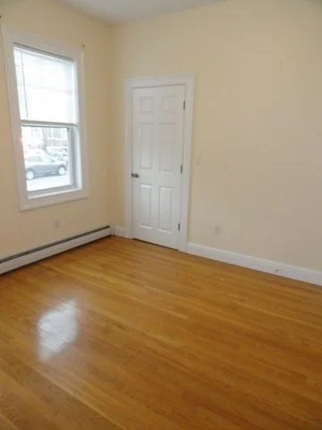 3 bed, 1 bath apartment for rent at 32 Rockland Ave Unit 1, West End — photo 17 of 19