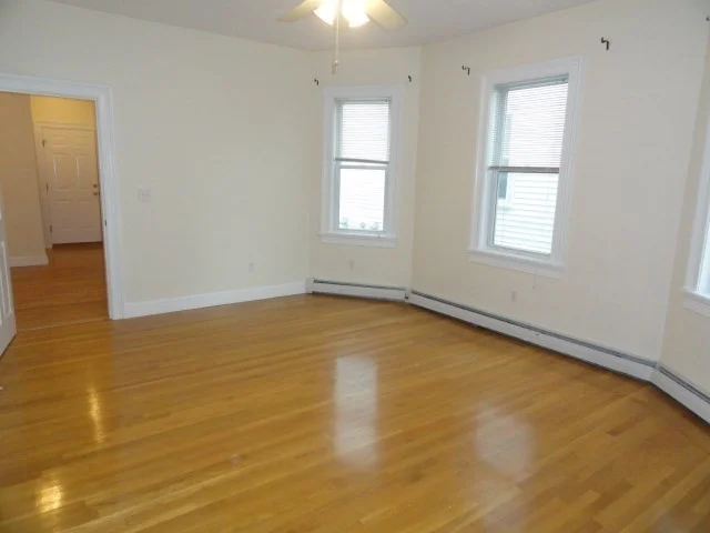 3 bed, 1 bath apartment for rent at 32 Rockland Ave Unit 1, West End — photo 15 of 19