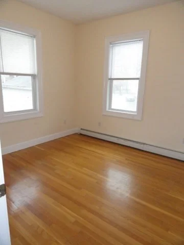 3 bed, 1 bath apartment for rent at 32 Rockland Ave Unit 1, West End — photo 18 of 19