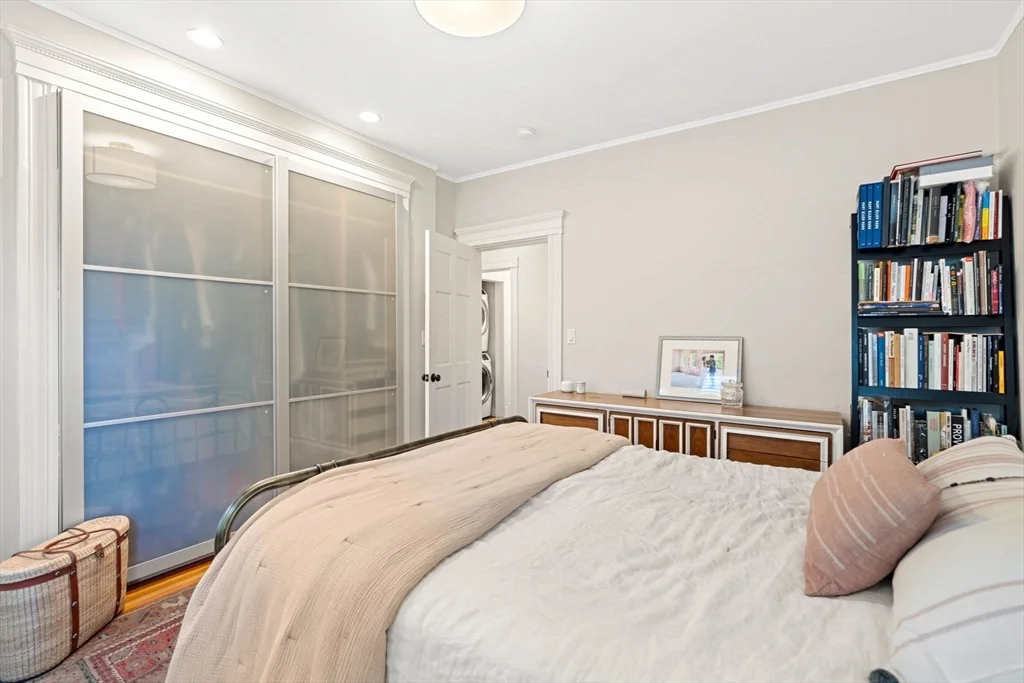 3 bed, 2 bath apartment for rent at 32 Roseclair St Unit 2, Dorchester — photo 17 of 34