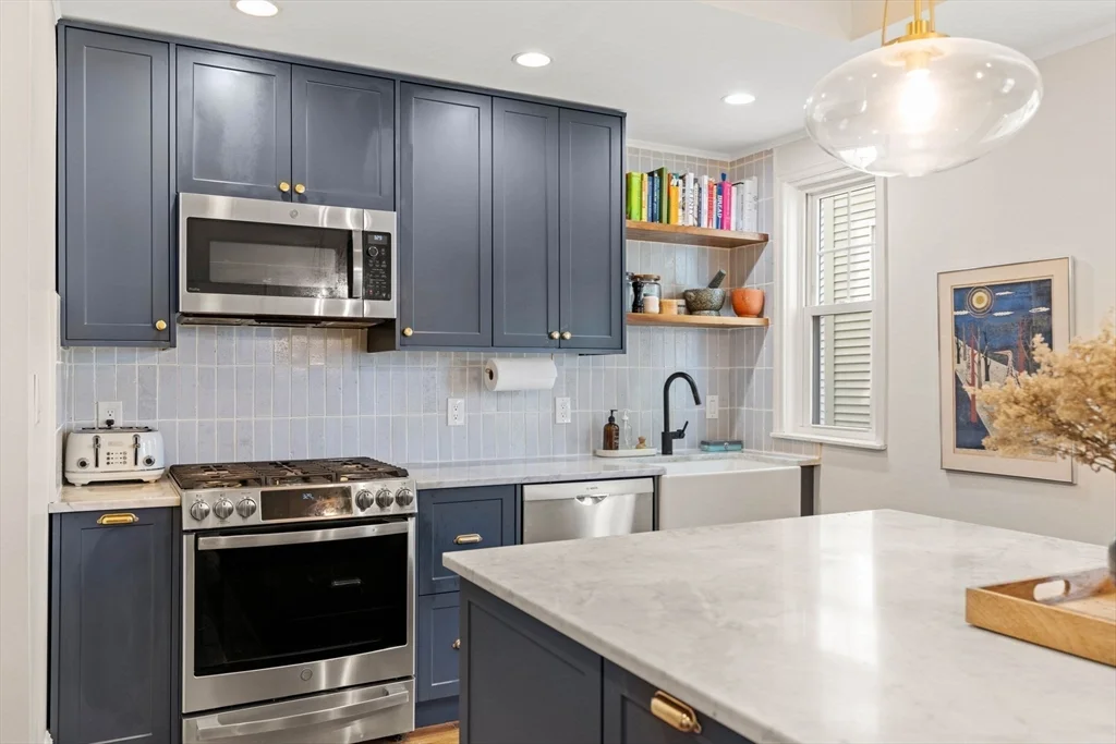 3 bed, 2 bath apartment for rent at 32 Roseclair St Unit 2, Dorchester — photo 2 of 34