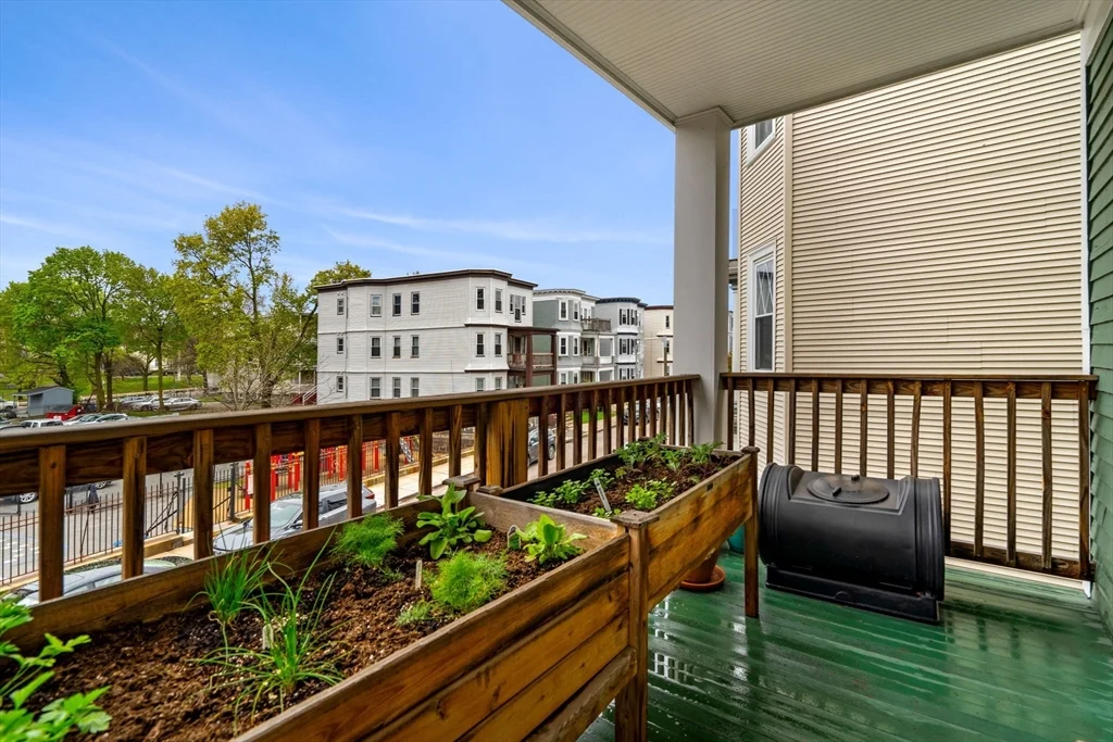 3 bed, 2 bath apartment for rent at 32 Roseclair St Unit 2, Dorchester — photo 28 of 34