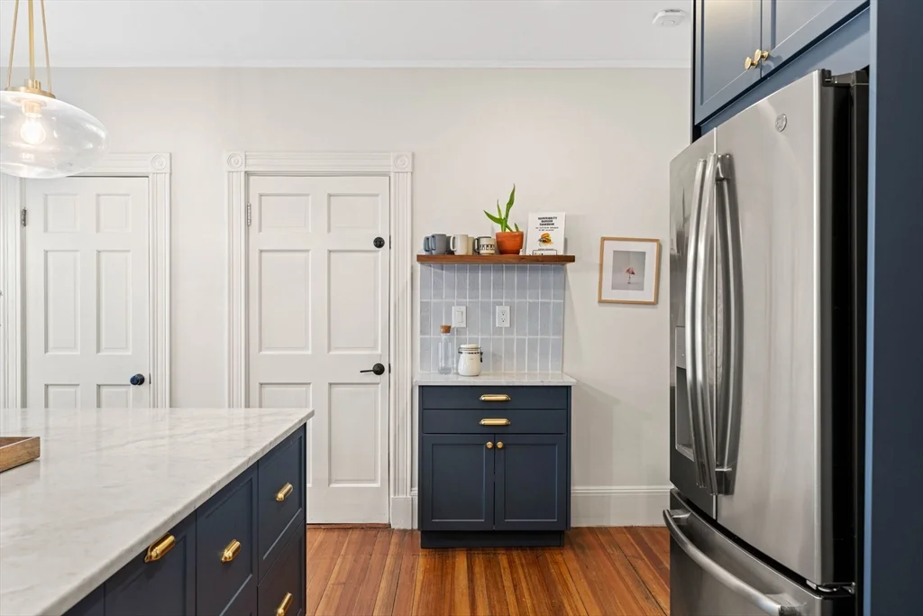 3 bed, 2 bath apartment for rent at 32 Roseclair St Unit 2, Dorchester — photo 23 of 34