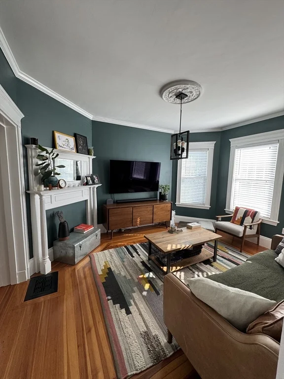 3 bed, 2 bath apartment for rent at 32 Roseclair St Unit 3, Dorchester — photo 4 of 17