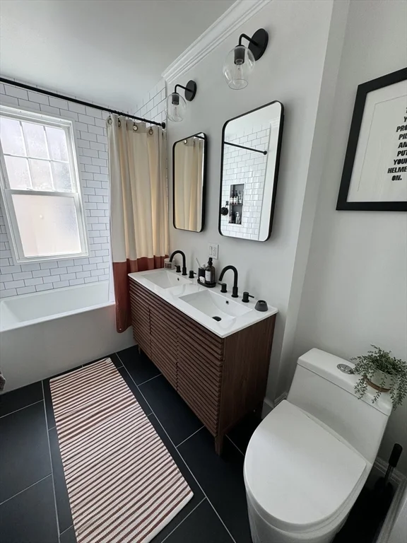 3 bed, 2 bath apartment for rent at 32 Roseclair St Unit 3, Dorchester — photo 9 of 17