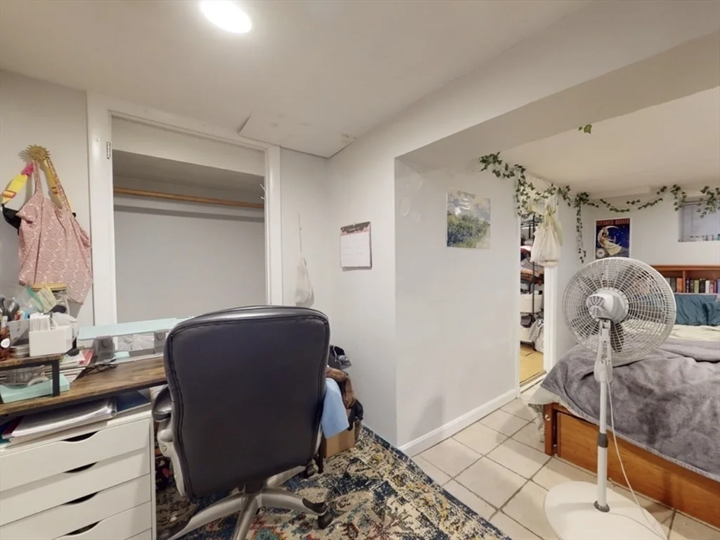 4 bed, 2 bath apartment for rent at 32 Huntington Ave Unit 1, Mission Hill — photo 12 of 17