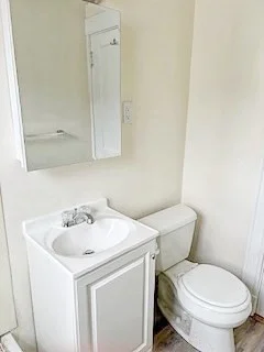 1 bed, 1 bath apartment for rent at 32 Saint Anns Rd Unit 1R, Quincy — photo 10 of 12