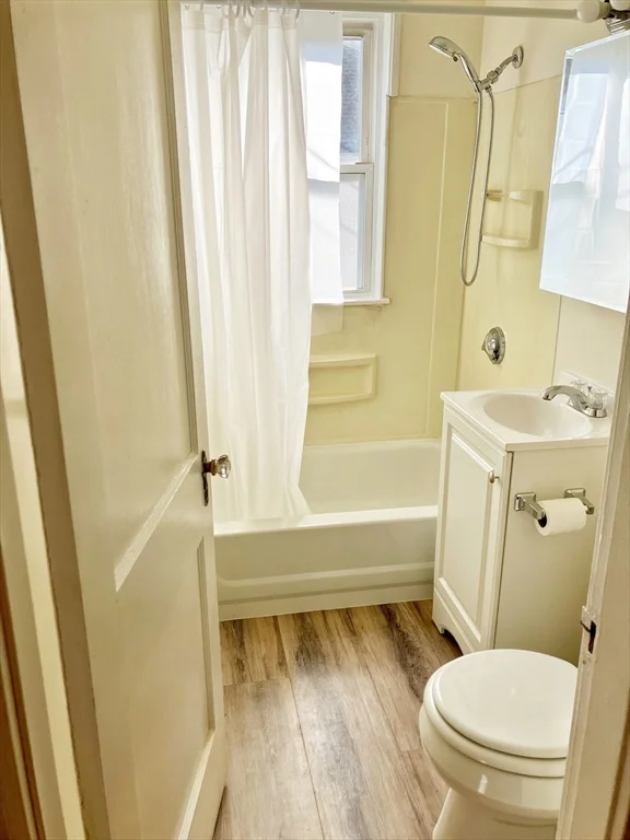 1 bed, 1 bath apartment for rent at 32 Saint Anns Rd Unit 1R, Quincy — photo 11 of 12