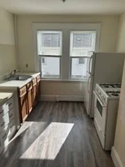 1 bed, 1 bath apartment for rent at 32 Saint Anns Rd Unit 1R, Quincy — photo 2 of 12
