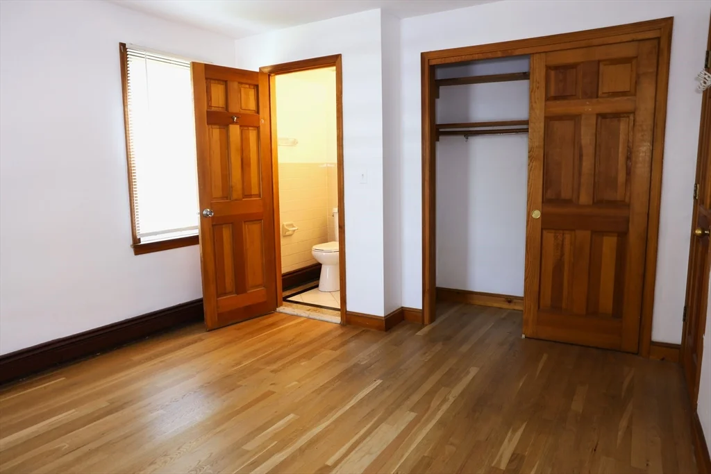 3 bed, 1 bath apartment for rent at 32 Saint Marks Rd Unit 1, Dorchester — photo 9 of 12