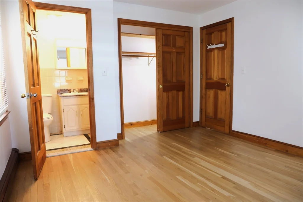 3 bed, 1 bath apartment for rent at 32 Saint Marks Rd Unit 1, Dorchester — photo 11 of 12