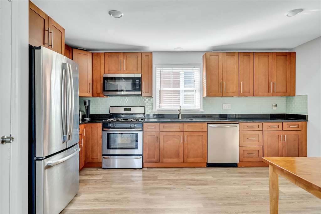 2 bed, 1 bath apartment for rent at 32 Saint Marks Rd Unit 3, Dorchester — photo 7 of 22
