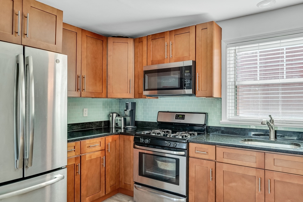 2 bed, 1 bath apartment for rent at 32 Saint Marks Rd Unit 3, Dorchester — photo 8 of 22