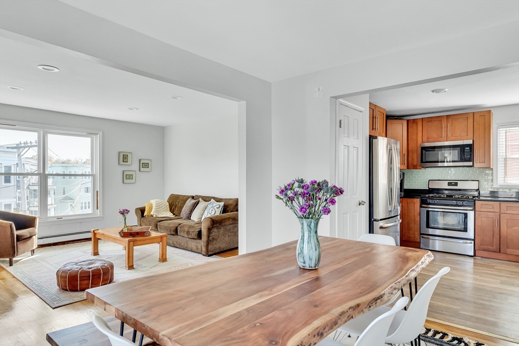 2 bed, 1 bath apartment for rent at 32 Saint Marks Rd Unit 3, Dorchester — photo 6 of 22