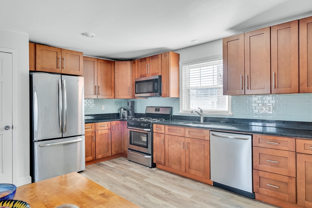 2 bed, 1 bath apartment for rent at 32 Saint Marks Rd Unit 3, Dorchester — photo 9 of 22