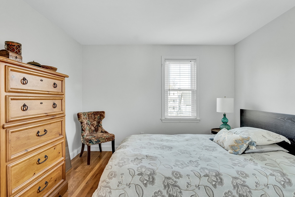 2 bed, 1 bath apartment for rent at 32 Saint Marks Rd Unit 3, Dorchester — photo 14 of 22