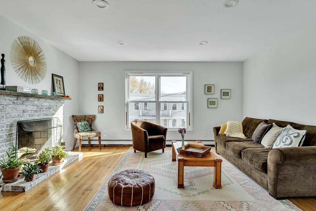 2 bed, 1 bath apartment for rent at 32 Saint Marks Rd Unit 3, Dorchester — photo 2 of 22
