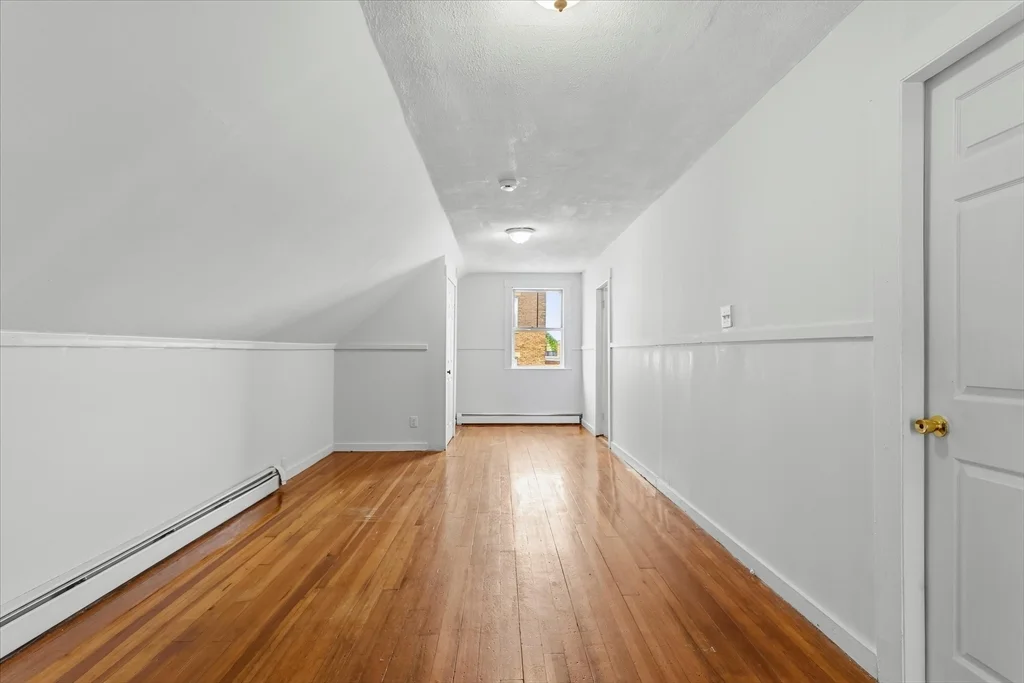 3 bed, 1 bath apartment for rent at 32 Salem St Unit 3, Salem — photo 8 of 18