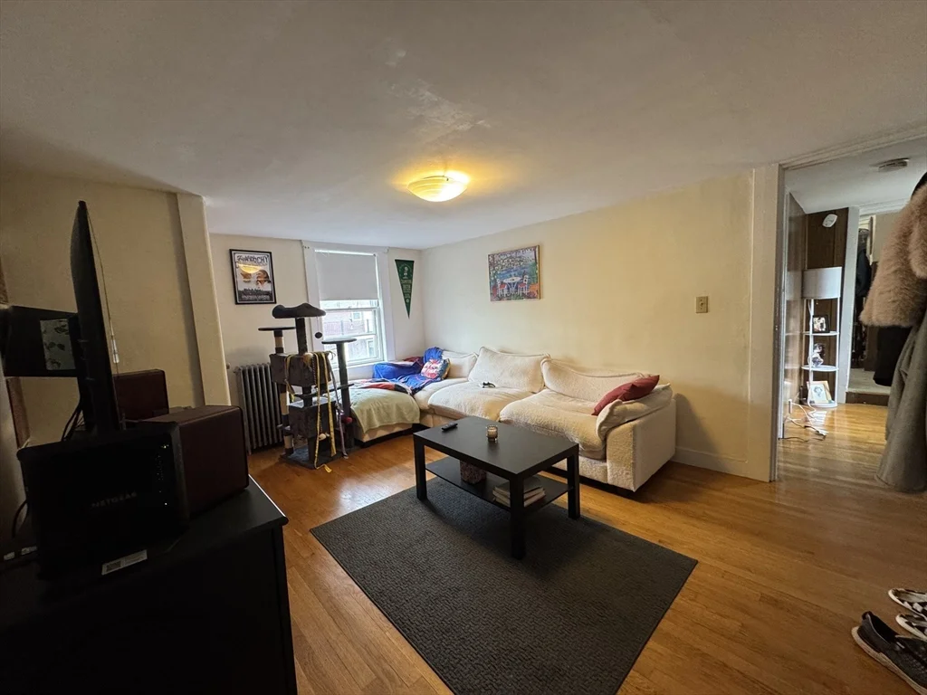 2 bed, 1 bath apartment for rent at 32 Shepard St Unit 2, Brighton — photo 3 of 11