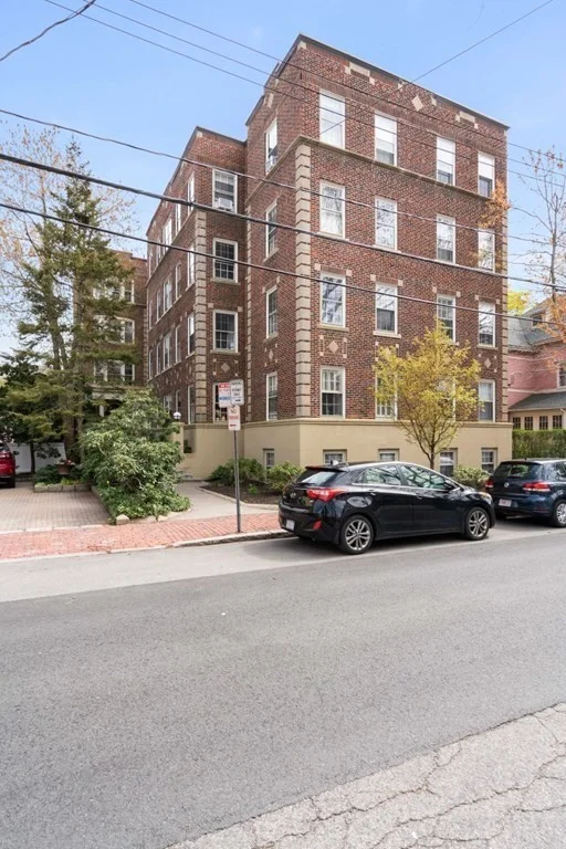 2 bed, 1 bath apartment for rent at 32 Shepard St Unit 22, Neighborhood Nine — photo 13 of 15