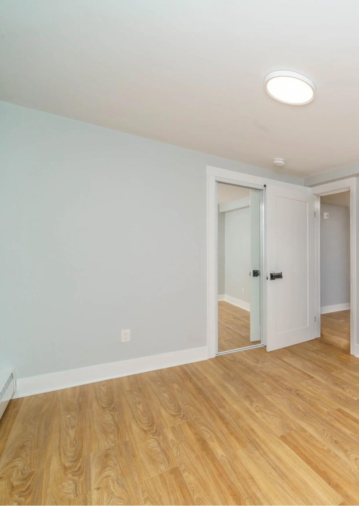 2 bed, 1 bath apartment for rent at 32 Sherman St Unit 11, Neighborhood Nine — photo 3 of 4