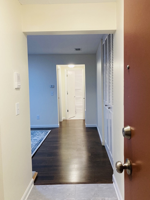 1 bed, 1 bath apartment for rent at 32 Shrewsbury Green Unit G, Shrewsbury — photo 7 of 12