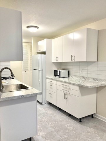 1 bed, 1 bath apartment for rent at 32 Shrewsbury Green Unit G, Shrewsbury — photo 4 of 12