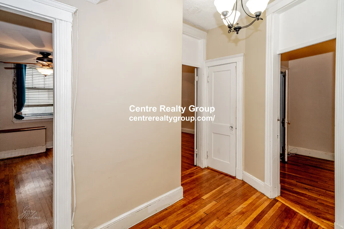2 bed, 1 bath apartment for rent at 32 Sidlaw Rd Unit 1, Brighton — photo 4 of 8