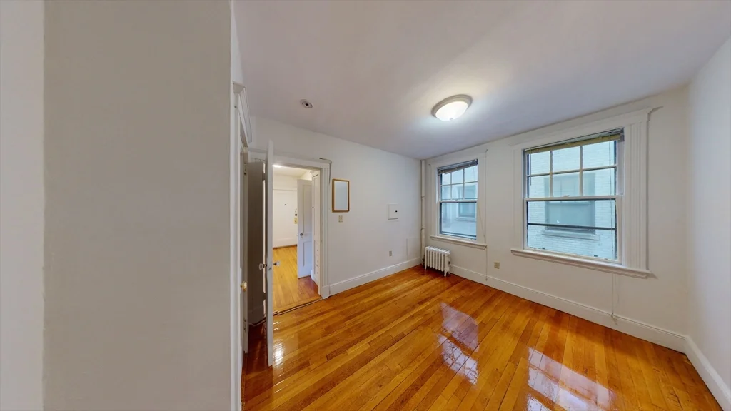 1 bed, 1 bath apartment for rent at 32 Sidlaw Unit 7, Brighton — photo 4 of 10